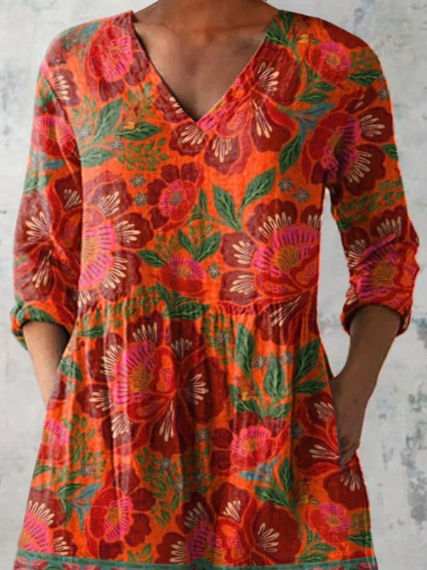 Cordula | Lange Bluse mit V-Ausschnitt" can be rewritten as "Cordula | V-Neck Long Blouse.