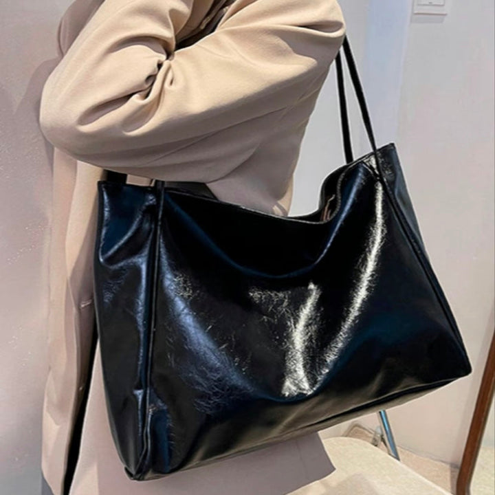Paula | Shiny Leather Bag