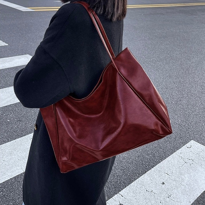 Paula | Shiny Leather Bag