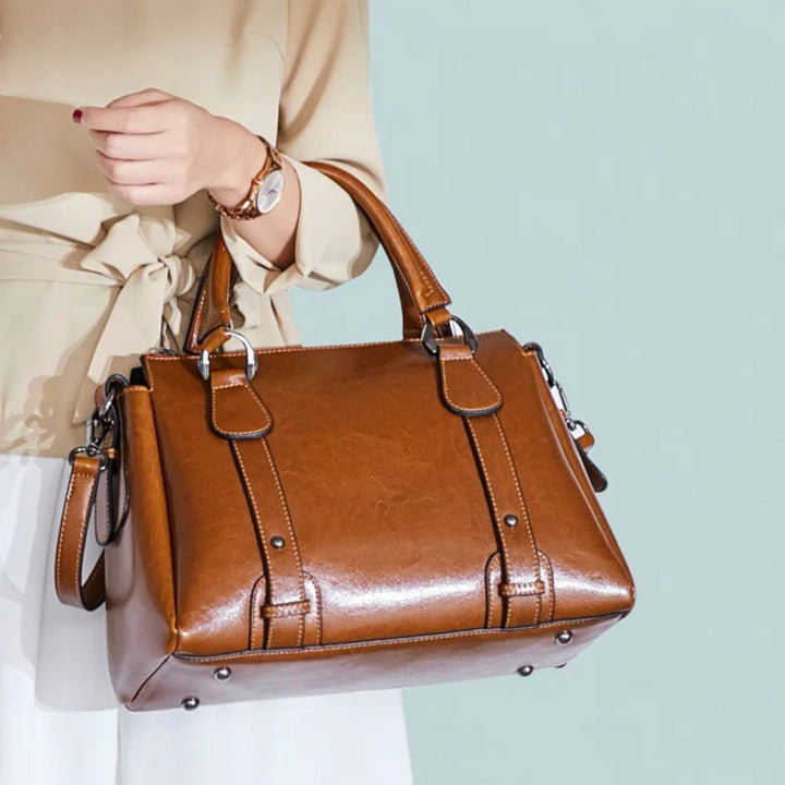 Ida | Shiny Shoulder Bag