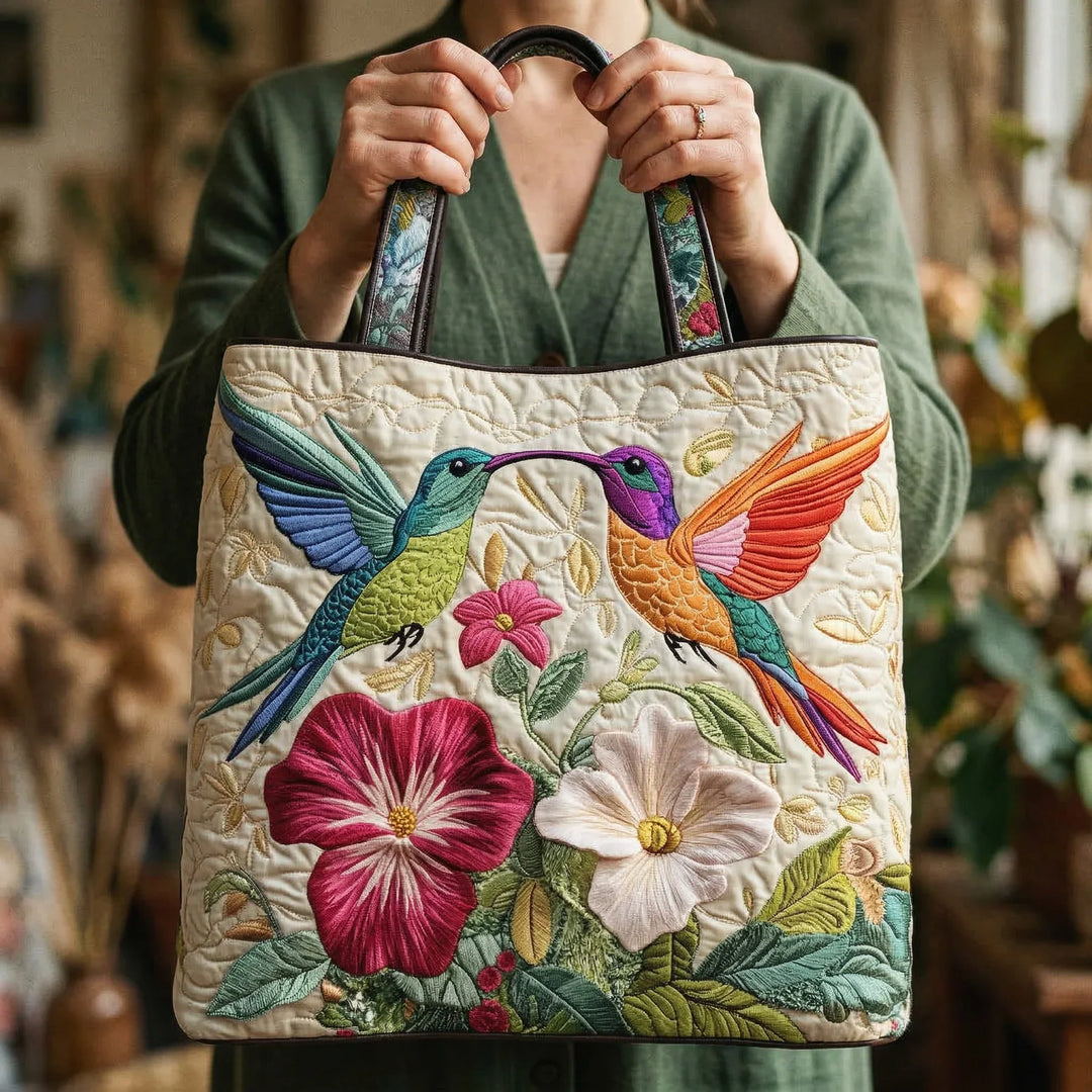 Polsterte Tasche mit Kolibri und weißen Blumen