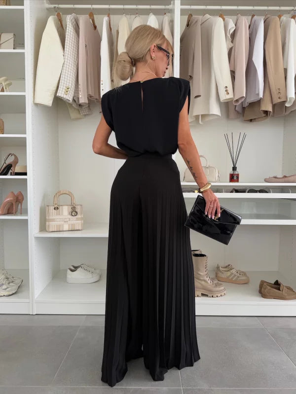 Magdalena | Elegantes Plissee-Outfit